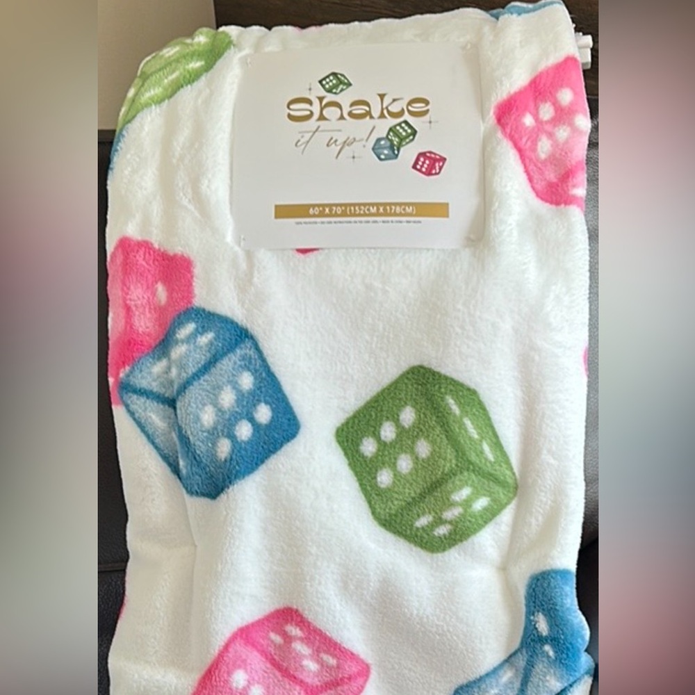 🎲 Colorful Dice Patterned Blanket 🎲